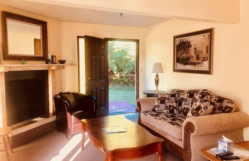 Homer Apartment | Woodside Suite #4- Modest suite in downtown Homer, walking distance to all attractions