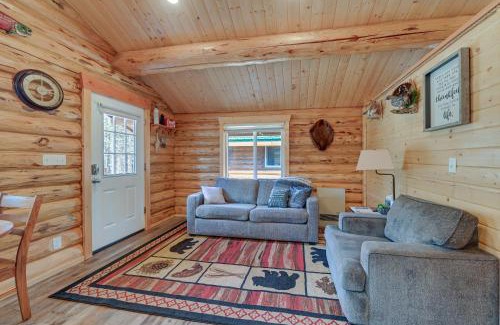 Soldotna House | Woodsy Cabin Near Kenai River Great for Anglers!
