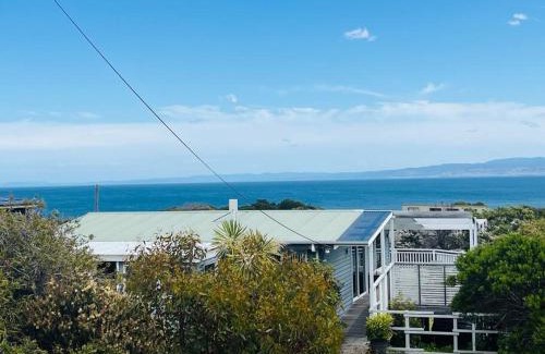 Coles Bay House | Wren Cottage
