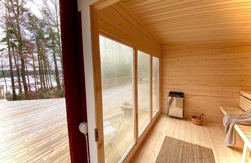 Vittsjo House | Wunderschönes Haus am See mit Sauna, Boot und Eigenem Bootssteg