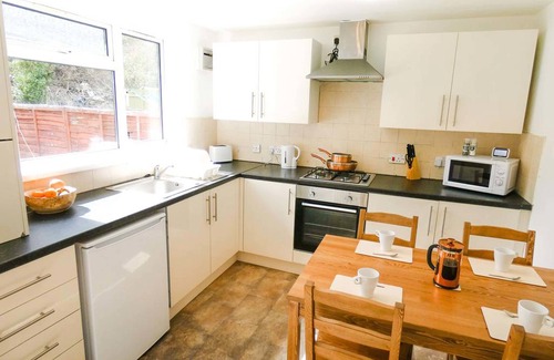 Abercwmboi Cottage | Wyndham House for 6 for Brecons and Bike Park Wales