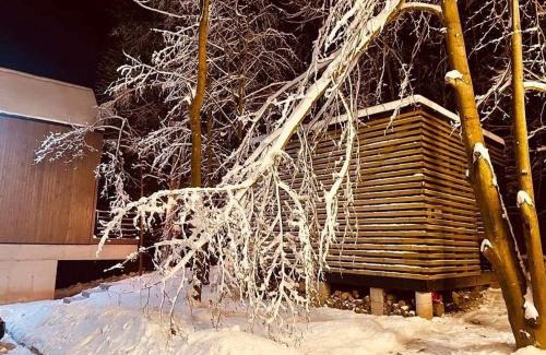 Bodzentyn House | Wzgórza Kunowskie - domy na wynajem z basenem, baliami i saunami