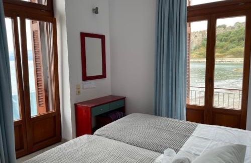 Koroni Hotel | Xenios Zeus Rooms