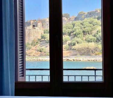 Koroni Hotel | Xenios Zeus Rooms