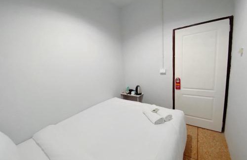 San Chao Pho Suea Apartment | XX BAO San Chao Pho Sua - BAO ศาลเจ้าพ่อเสือ