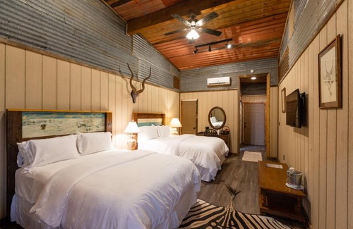 Mountain Home Cabin | Y.O. Ranch Headquarters