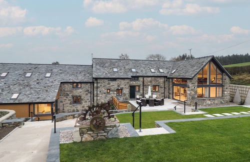 Cwmtirmynach Cottage | Y STABL, family friendly, character holiday cottage in Cerrigydrudion