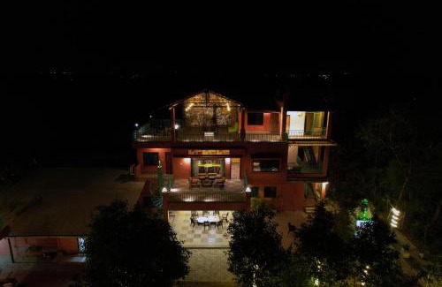 Hingana House | Yana's Farm