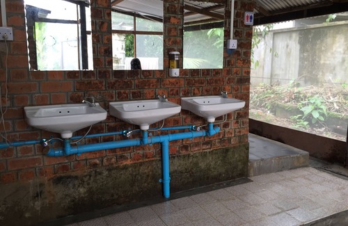 Mayangone House | Yangon airport hostel mix dorm