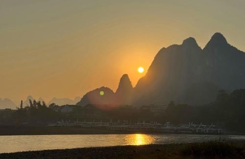 Yangshuo House | Yangshuo Miss Deng Colorful House