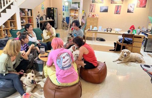 Yangshuo Hotel | Yangshuo Singing River Climbers House 阳朔八月客栈 原江缘攀岩客栈