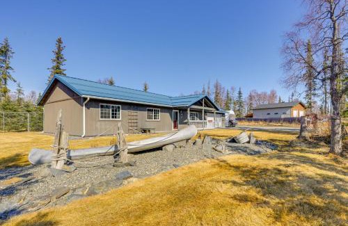 Kenai House | Yard Space with Fire Pit Kenai Getaway!