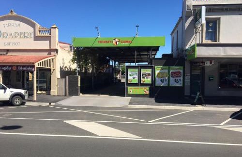 Yarram Hotel | Yarram Commecial Hotel Motel