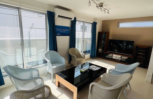 Katasekaigan House | You can relax in a spacious and relaxing atmosphere in a private building. Conveniently located near Enoshima Kamakura sightseeing. Two bicycles are available for rent free of charge. Local gourmet food, cafes, and the Enoshima illumination at night are a