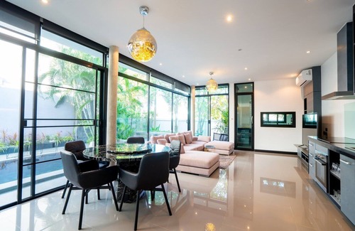 Si Sunthon Villa | Your All in One Dream Villa