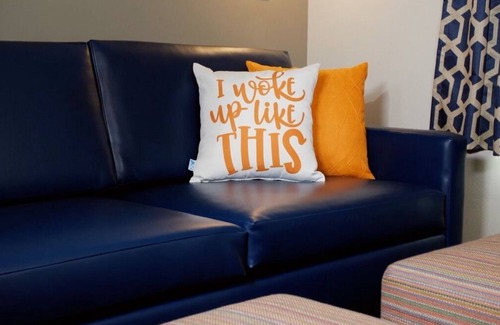 Circleville Resort | Your Catskills Waterpark Hideaway! 3 Relaxing Accommodations w/Balconies! Pool!