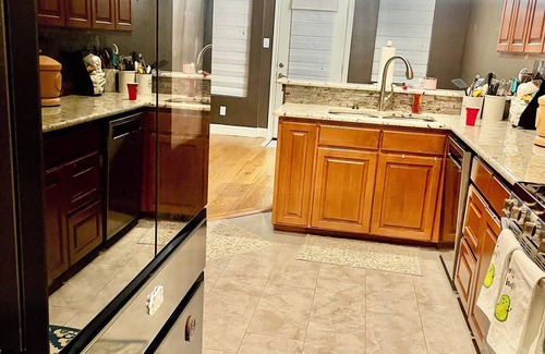 Euless House | Your Cozy Home Away from Home, in a gated neighborhood!