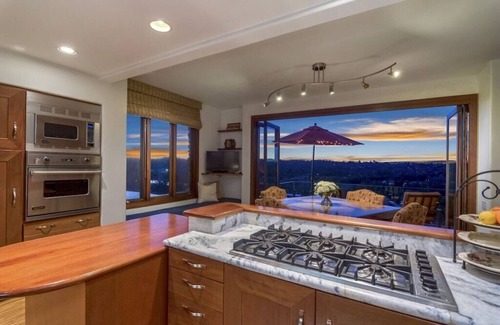 Fairbanks Ranch House | Your exclusive, private and gated retreat in Rancho Santa Fe is calling!