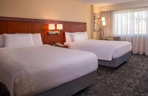 University Place Hotel | Your Home Away From Home! 4 Convenient Units, Pool, Pets Allowed!