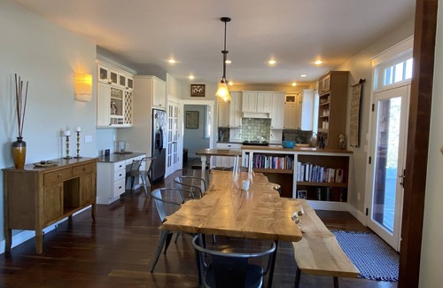 Durango - Purgatory House | Your Mountain Town Retreat Awaits! Close to Town, Trails and the Train!