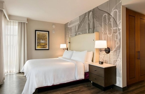 Berkeley Heights Hotel | Your Relaxing Getaway! Free Breakfast, Indoor Pool, Free Parking!
