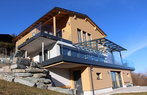 Steindorf am Ossiacher See Apartment | Your sunny box seat over the lake