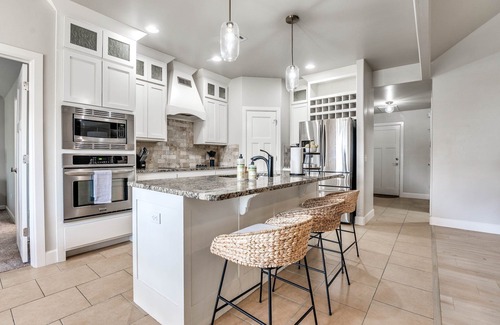 Oklahoma City House | Your Temporary Palace Awaits
