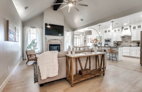 Oklahoma City House | Your Temporary Palace Awaits