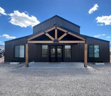 Juab County House | Yuba Lake Barndominium Resort