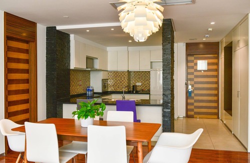 Qiaodong District Bed & Breakfast | YunDing Grand Hotel