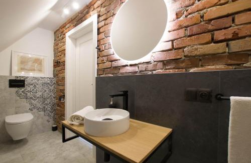 Czchow House | Złota#208