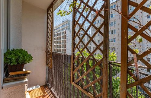 Mirow Apartment | Złota 67 by Homeprime