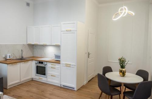 Legnica Apartment | Złote Apartamenty 3