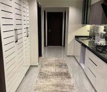 Al Duqqi Apartment | Zahir-701