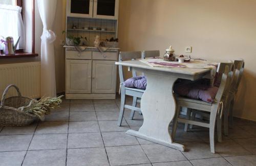 Chociwel Hotel | Zajazd Podlesie