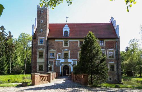 Wojnowice Bed & Breakfast | Zamek na wodzie w Wojnowicach