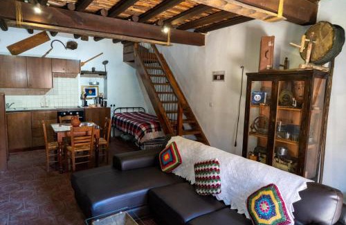 Kakopetria House | Zangoulos Villa