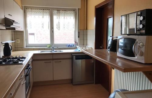 Zaventem House | ZAVENTEM BRUSSELS AIRPORT APPARTMENT2 -10 Mins WALK TO THE AIRPORT.