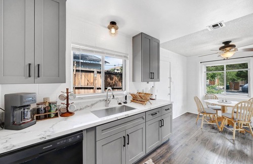 Reno/Tahoe Airport House | Zen Den, peaceful and bright 2BR by Midtown!