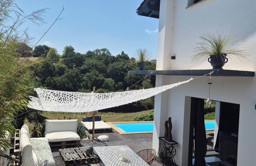 Mouguerre House | Zen House with Heated Pool, Sauna & Jacuzzi between Biarritz & Hossegor