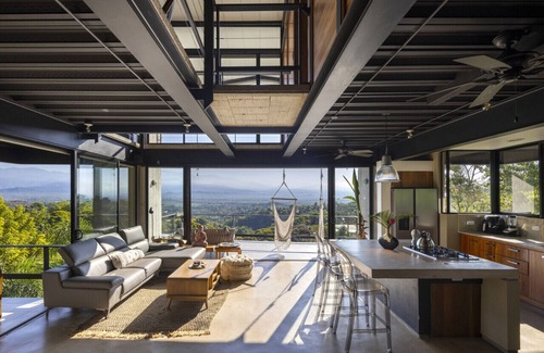 Valle Pura Vida House | Zen Jungle Oasis ~ Infinity Pool ~ Stunning Views