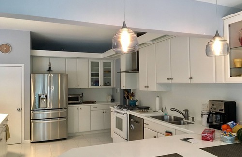 Morrisville House | Zen-like Cali beautiful home in Bucks County