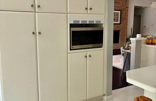 Morrisville House | Zen-like Cali beautiful home in Bucks County