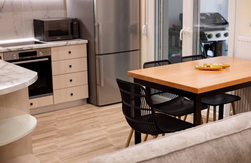 Katerini Apartment | Zeusplace Katerini Stylish Living