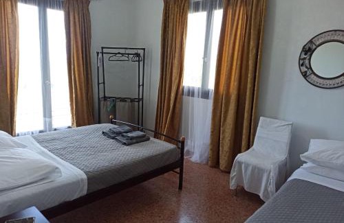 Ellinika House | Zeveli