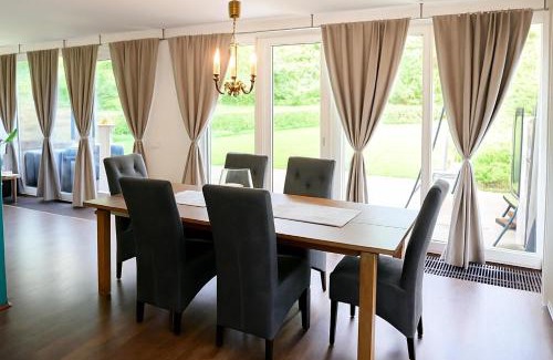 Holtenau House | Zimmer im besonderem Haus "Columbus" -FjordStay