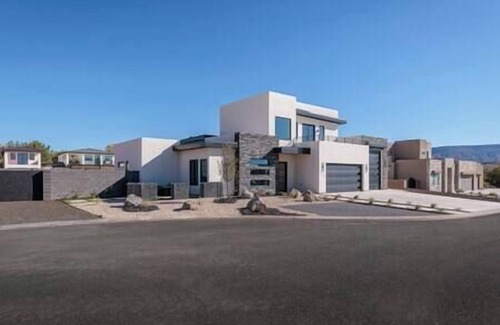 Virgin House | Zion Modern Lux Casita