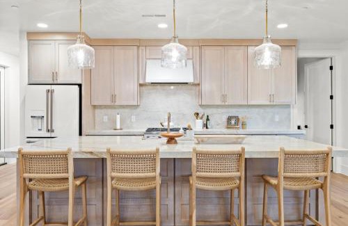 Virgin House | Zion River front Farmhouse