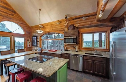 Zion National Park East Entrance House | Zion Views- The Ranch House +Resort Access