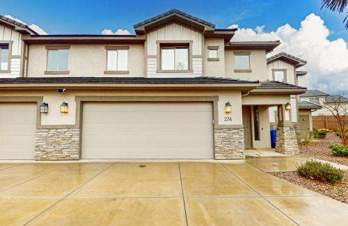 Hurricane House | Zion Village PLAYcation - 2